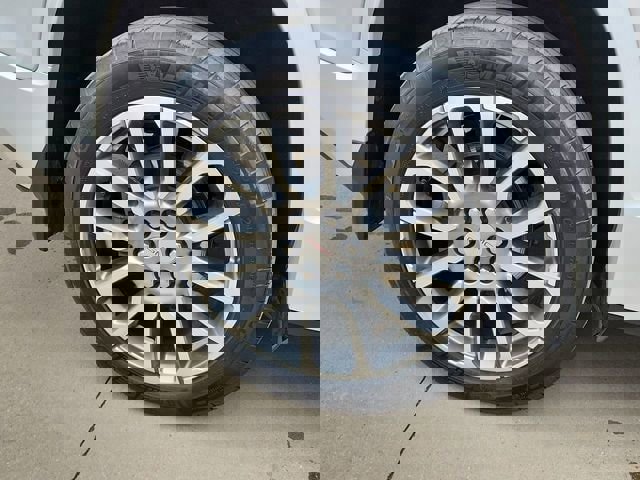 Certified 2023 GMC Acadia Denali w/ Denali Ultimate Package image 36