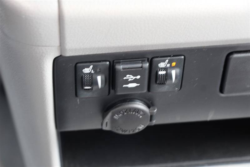 Used 2020 Toyota Sienna XLE w/ XLE Navigation Package AWD/4WD image 26