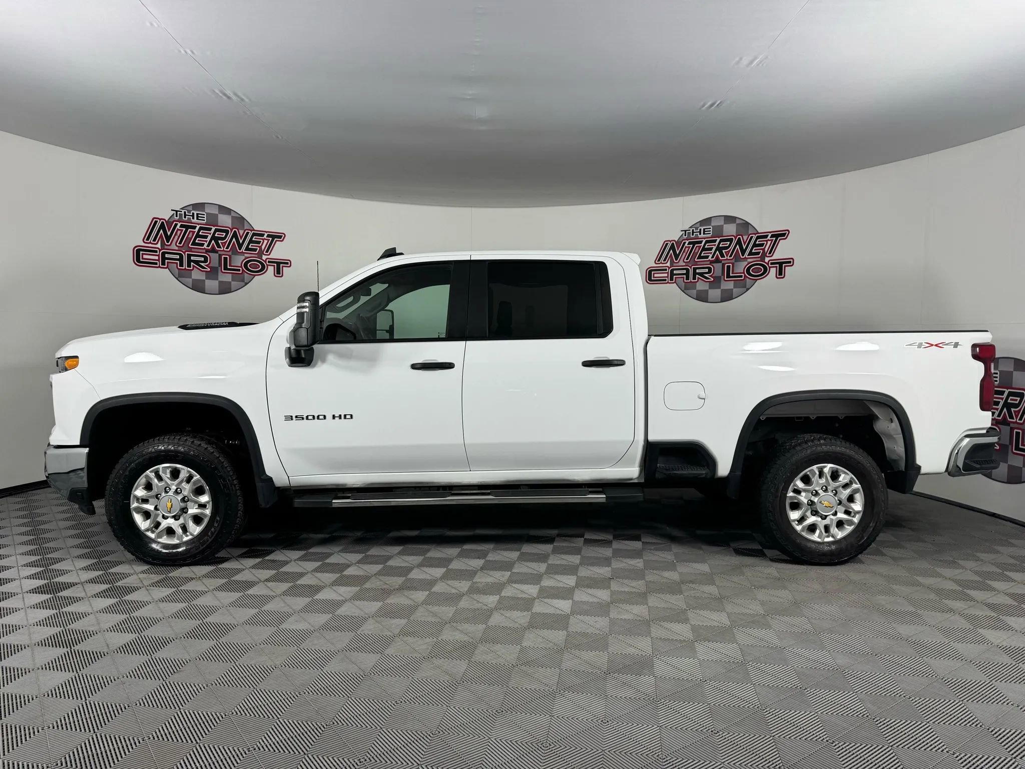 Used 2024 Chevrolet Silverado 3500 W/T w/ WT Convenience Package image 4