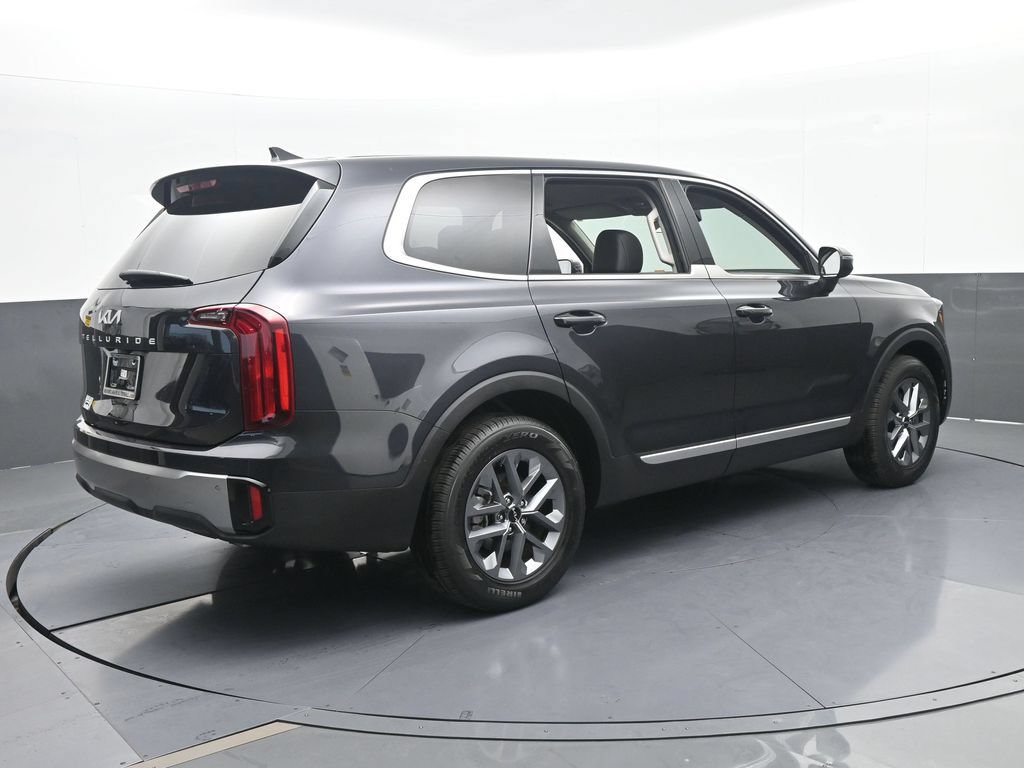 Used 2025 Kia Telluride LX FWD image 6