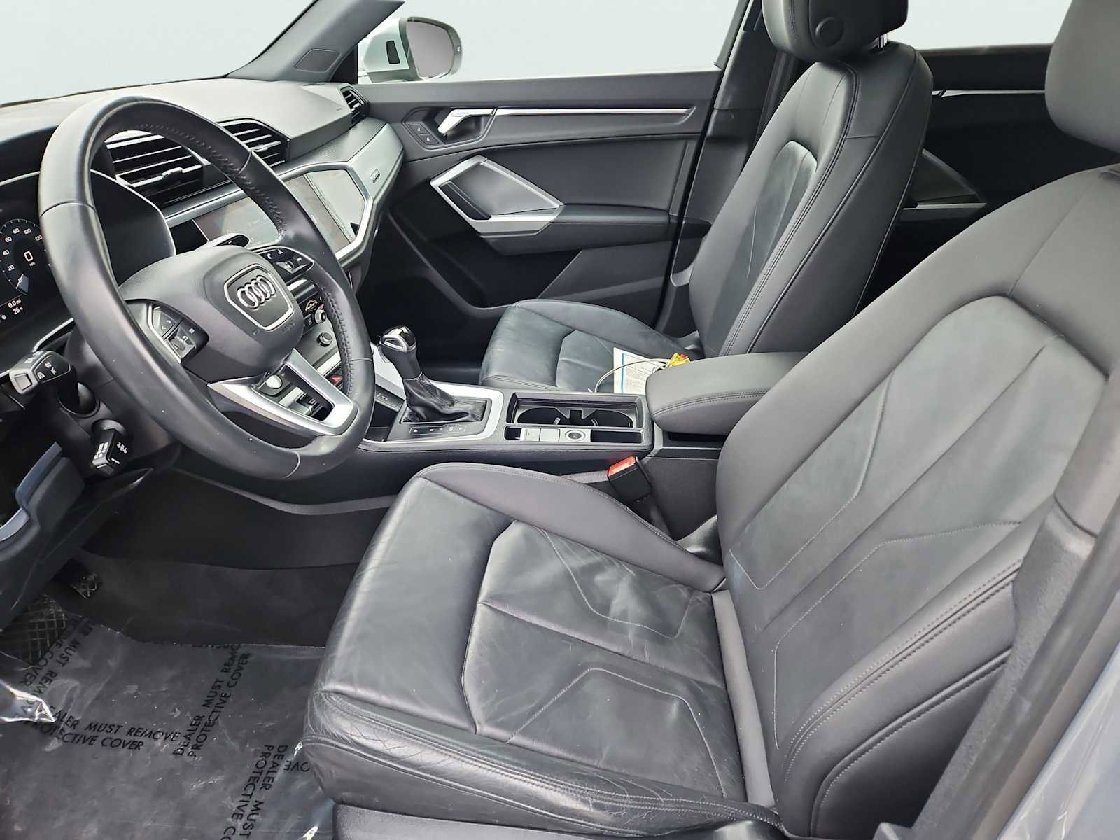 Used 2020 Audi Q3 2.0T Premium w/ Convenience Package image 31