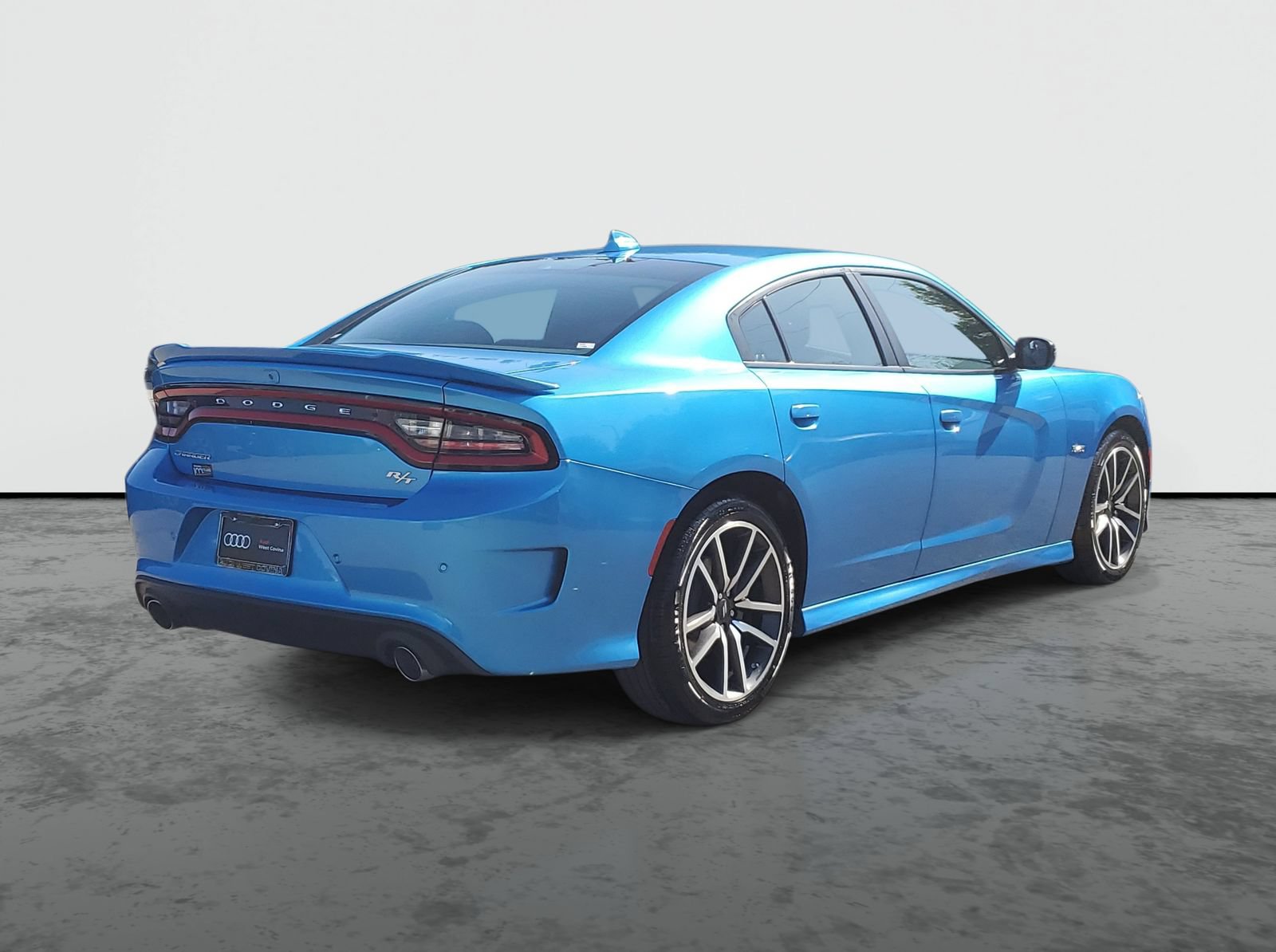 Used 2023 Dodge Charger R/T RWD image 4