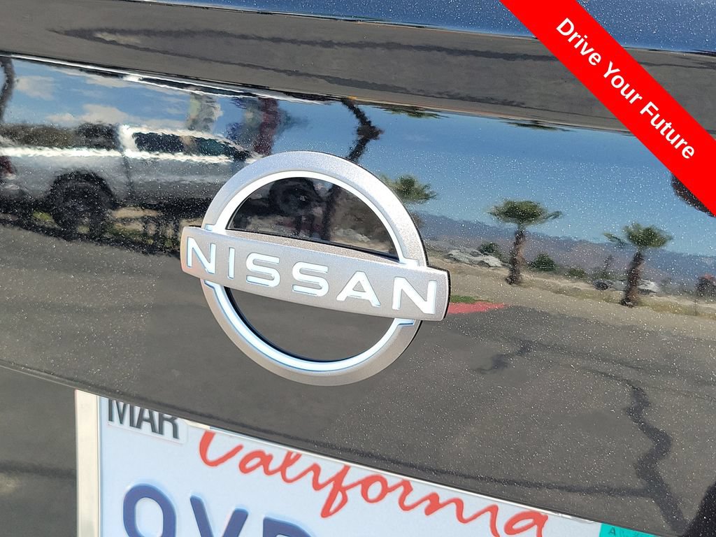 Used 2025 Nissan Versa SV w/ Trunk Package FWD image 27