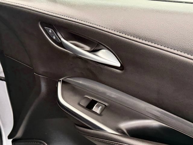 Used 2025 Cadillac XT4 Premium Luxury FWD image 24