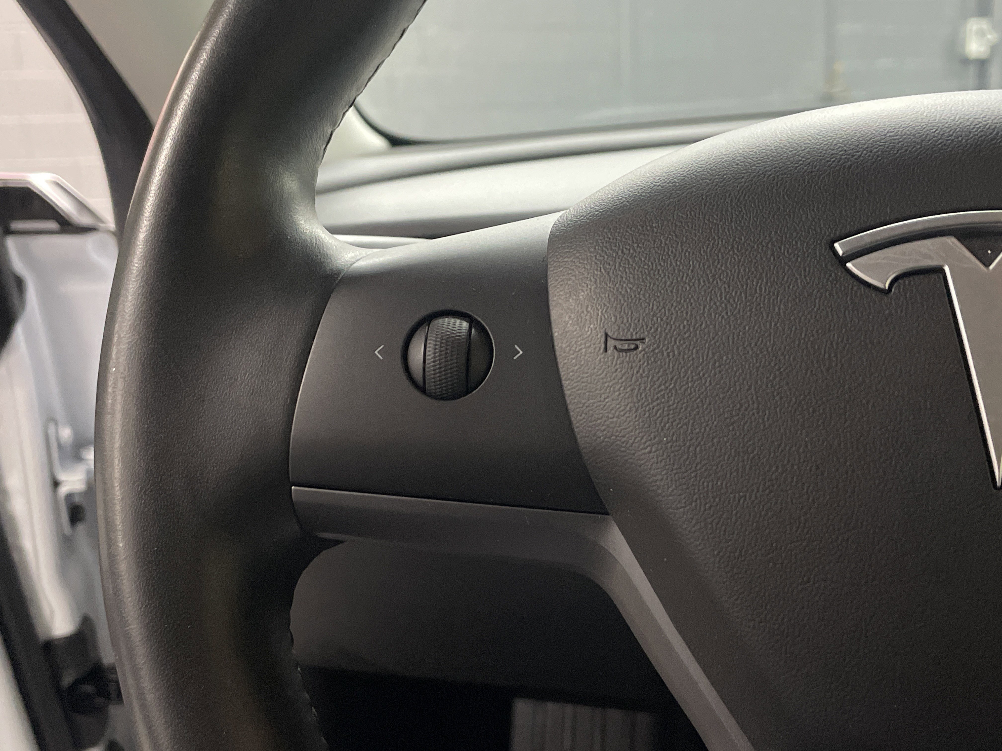 Used 2019 Tesla Model 3 Long Range image 21