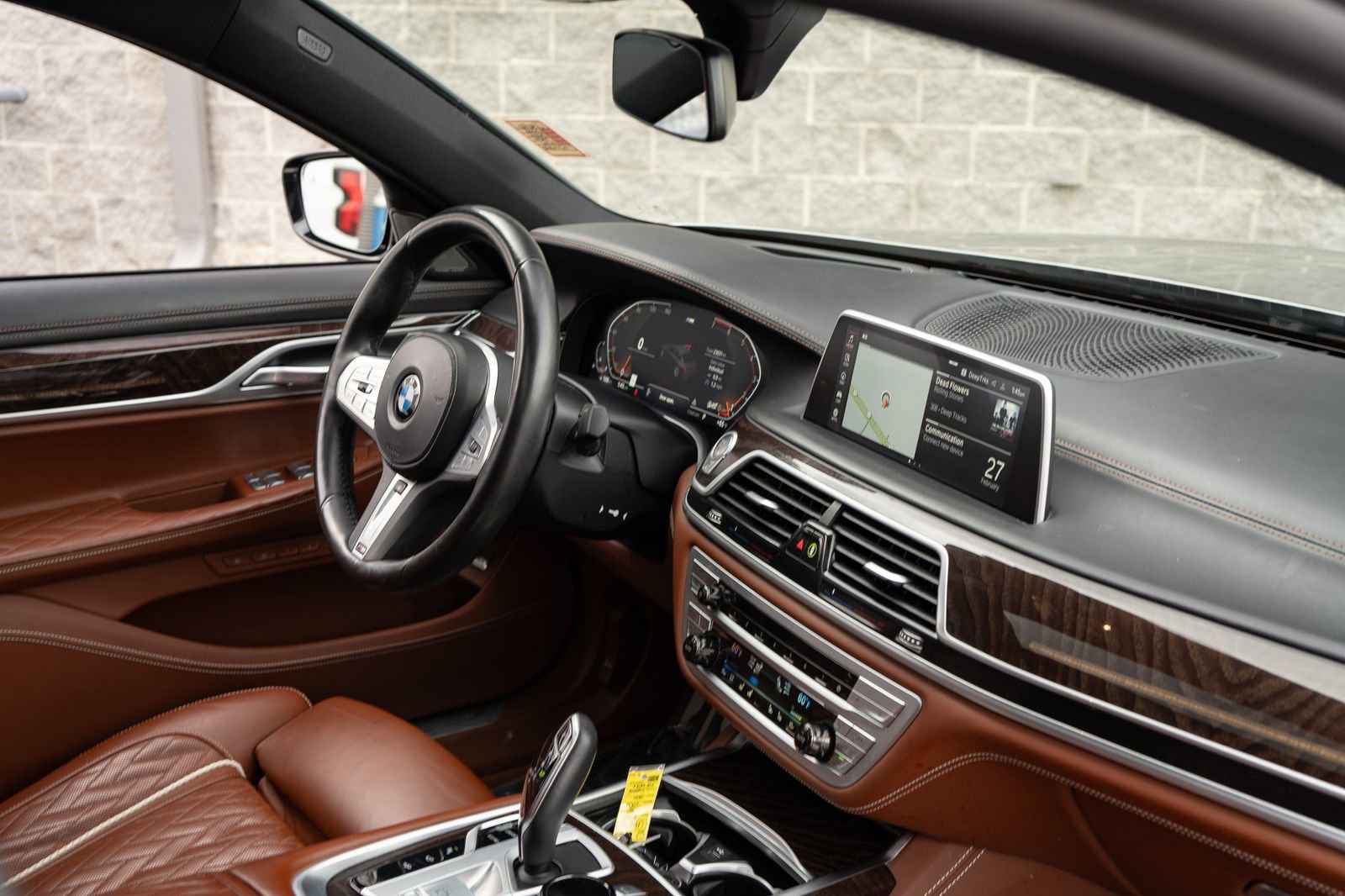 Used 2022 BMW 750i xDrive w/ Autobahn Package image 37