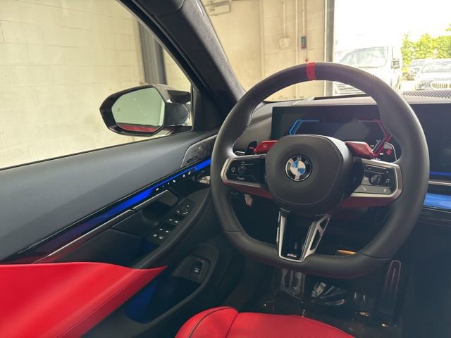 Used 2025 BMW M5 w/ Carbon Package image 38
