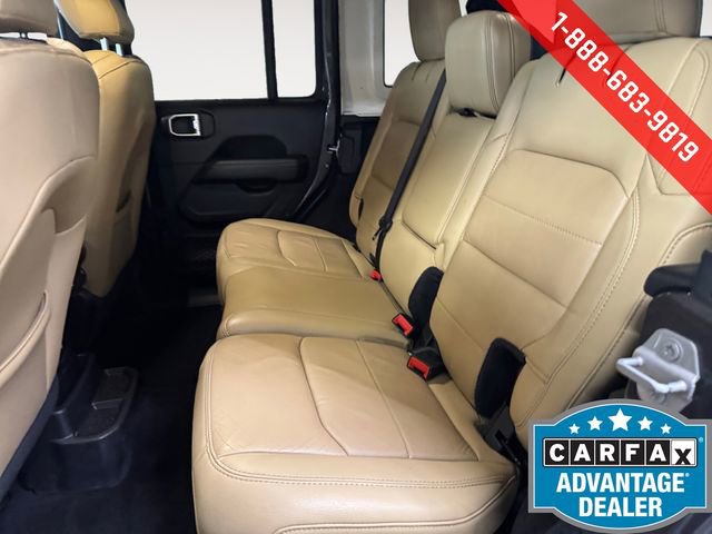 Used 2019 Jeep Wrangler Unlimited Sahara image 22