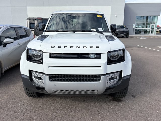 Used 2025 Land Rover Defender 110 S AWD/4WD image 2