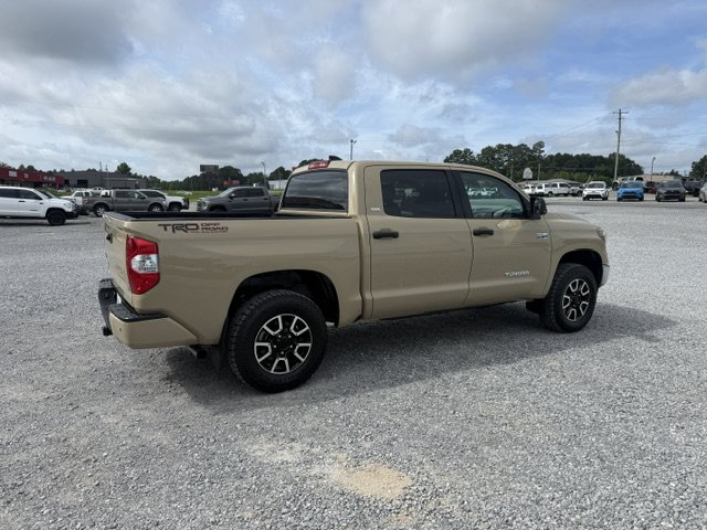 Used 2020 Toyota Tundra SR5 w/ SR5 Convenience Package AWD/4WD image 5