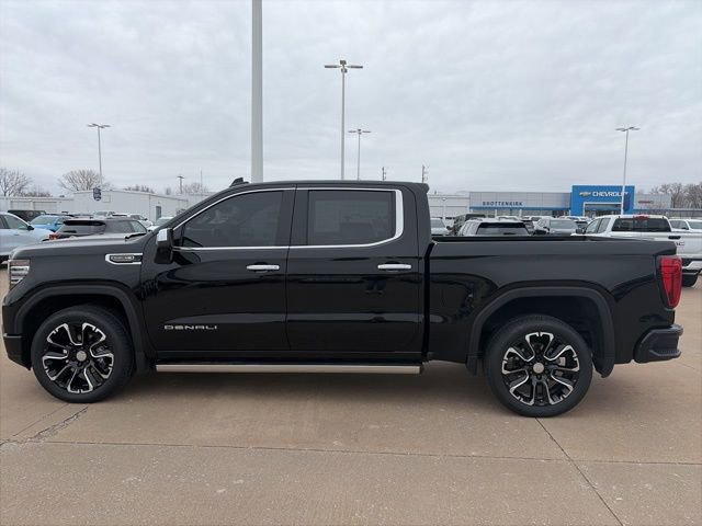 Used 2023 GMC Sierra 1500 Denali w/ Denali Reserve Package image 8