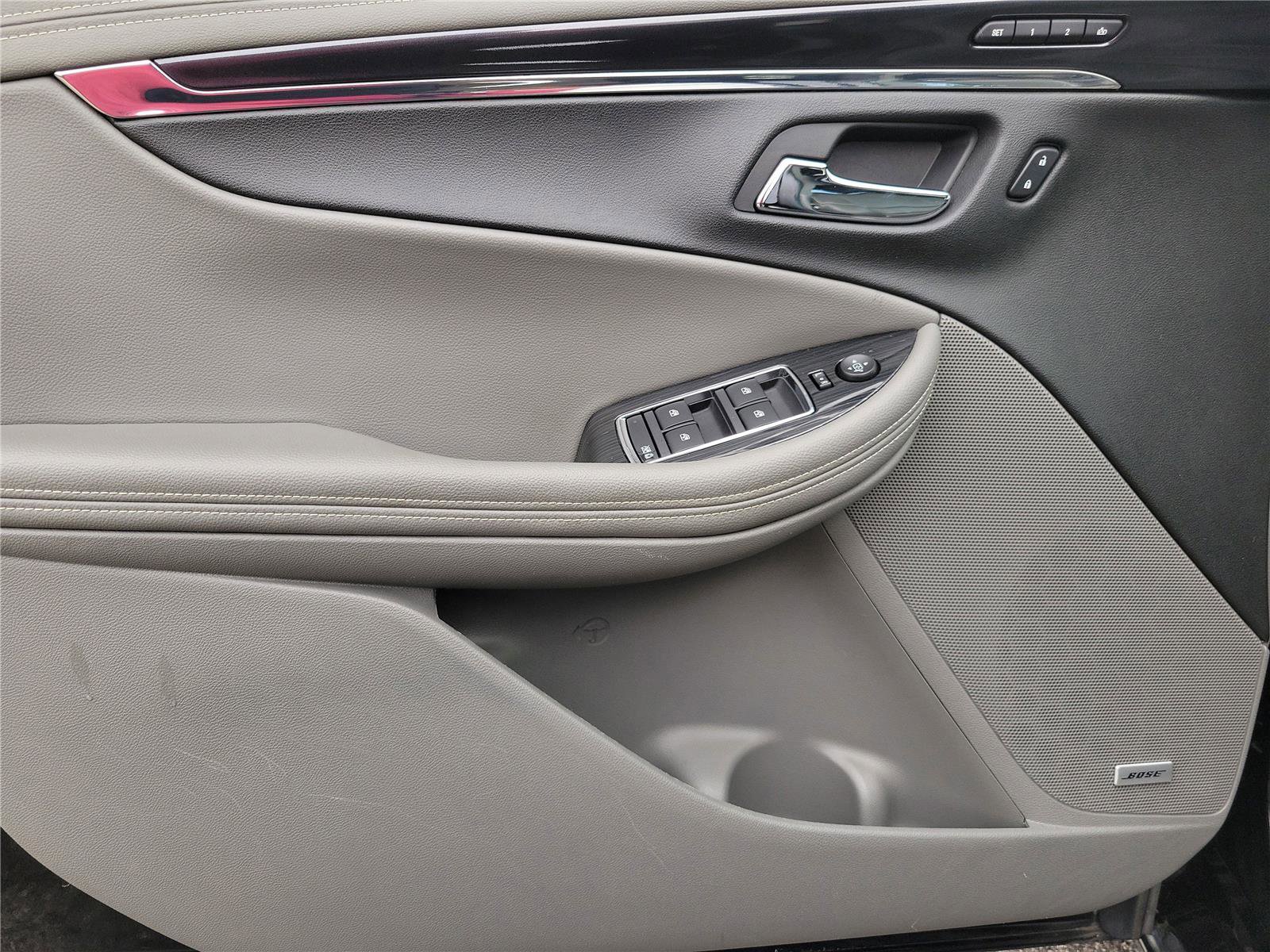 Used 2018 Chevrolet Impala Premier w/ Premier Confidence Package FWD image 20