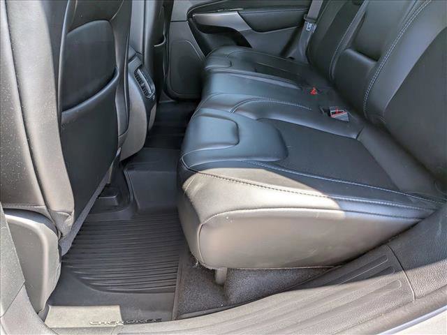 Used 2021 Jeep Cherokee Latitude Plus w/ Mopar Interior Package image 19