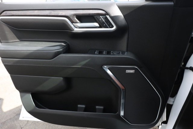 Used 2023 Chevrolet Silverado 1500 LTZ image 22