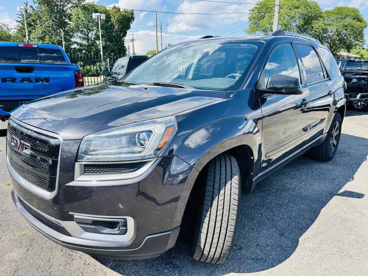 Used 2014 GMC Acadia SLE FWD image 10
