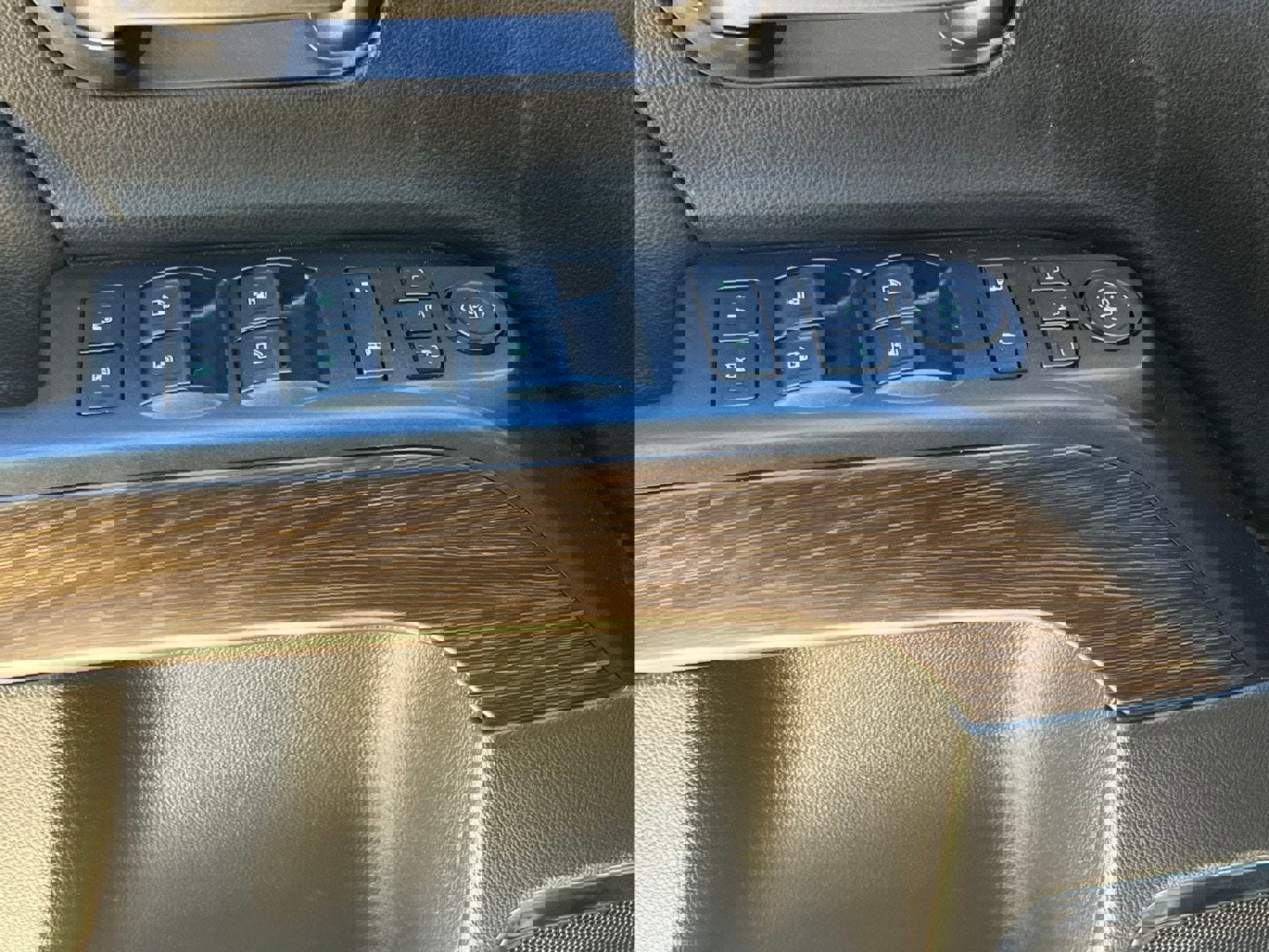 Used 2018 GMC Sierra 1500 Denali w/ Denali Ultimate Package image 24