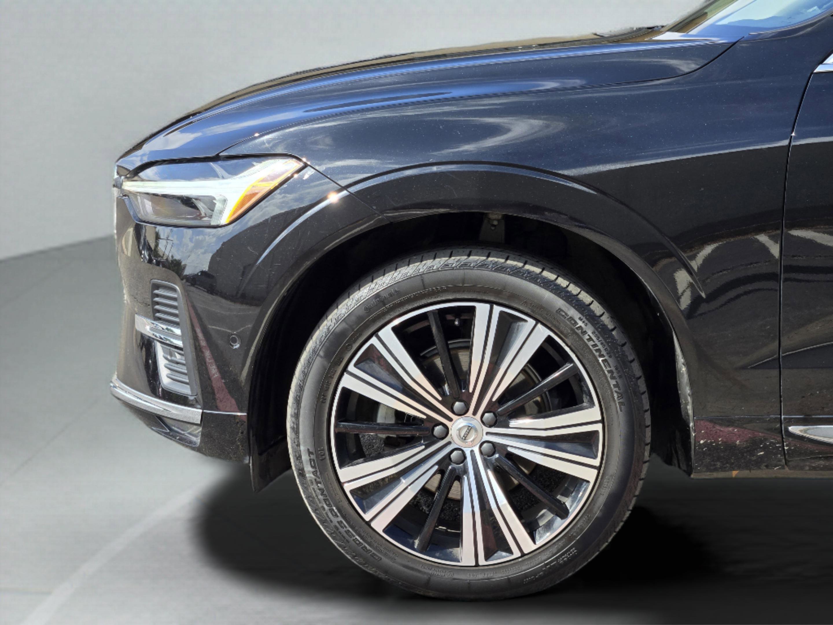 Used 2023 Volvo XC60 B5 Plus w/ Climate Package image 39