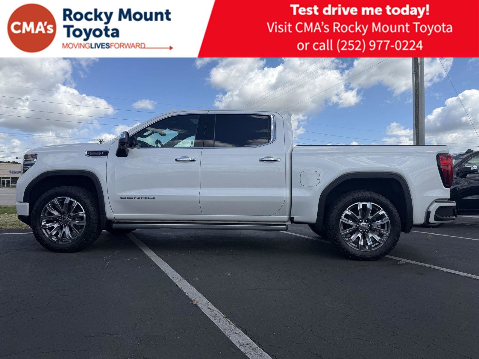 Used 2023 GMC Sierra 1500 Denali w/ Denali Reserve Package AWD/4WD image 4
