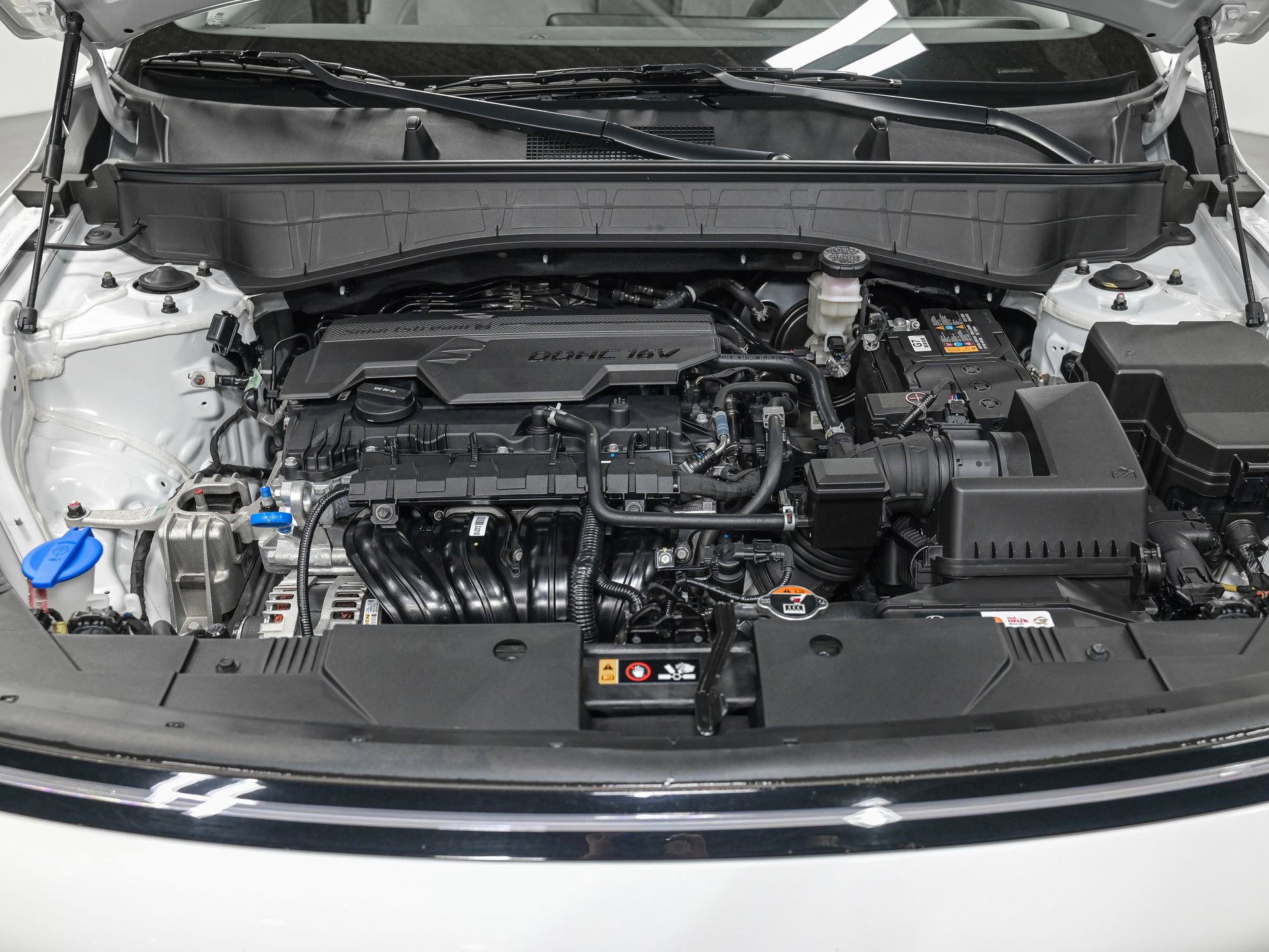 Used 2025 Hyundai Kona SE image 11