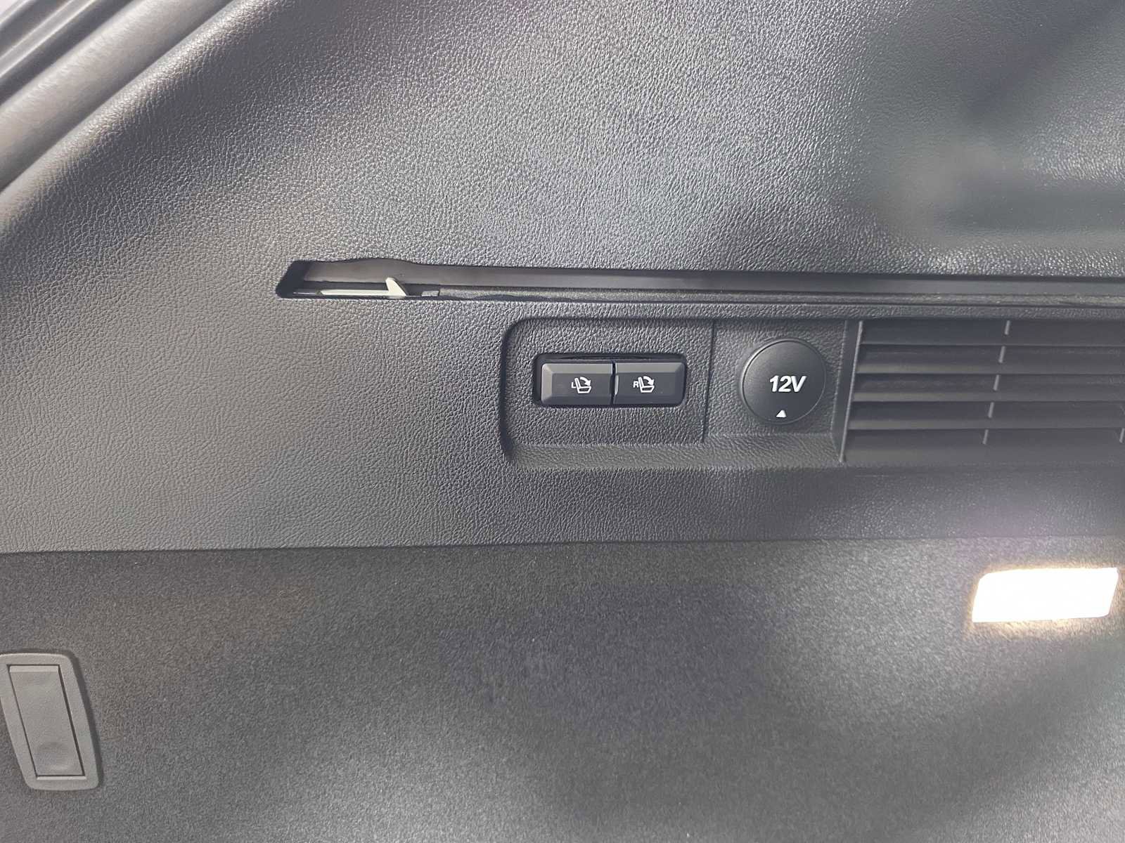 Used 2022 Lincoln Nautilus Reserve image 65