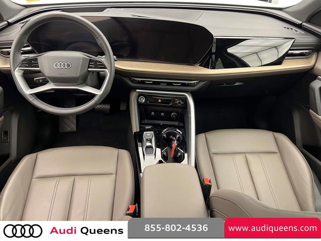 Used 2025 Audi Q5 Premium Plus w/ Premium Plus image 14