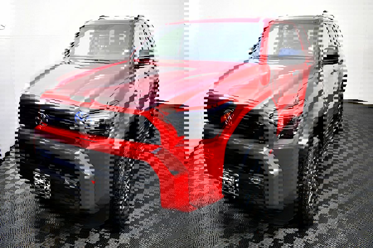 Used 2025 Toyota 4Runner SR5 image 3