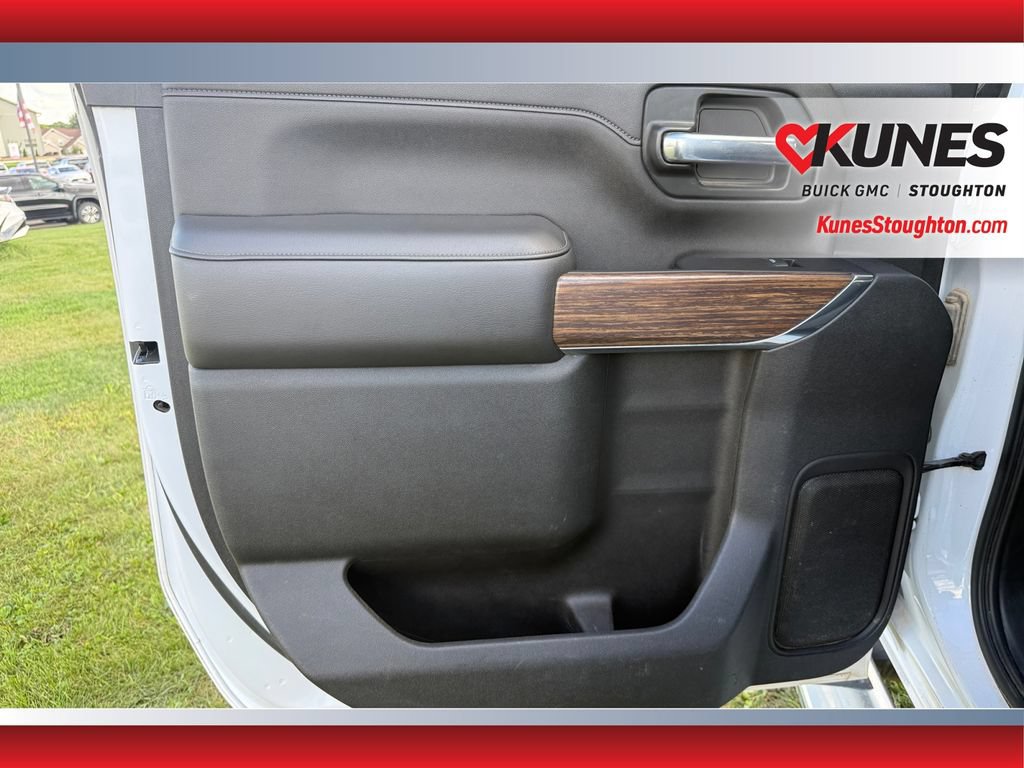 Used 2020 Chevrolet Silverado 2500 High Country w/ Z71 Off-Road Package AWD/4WD image 31