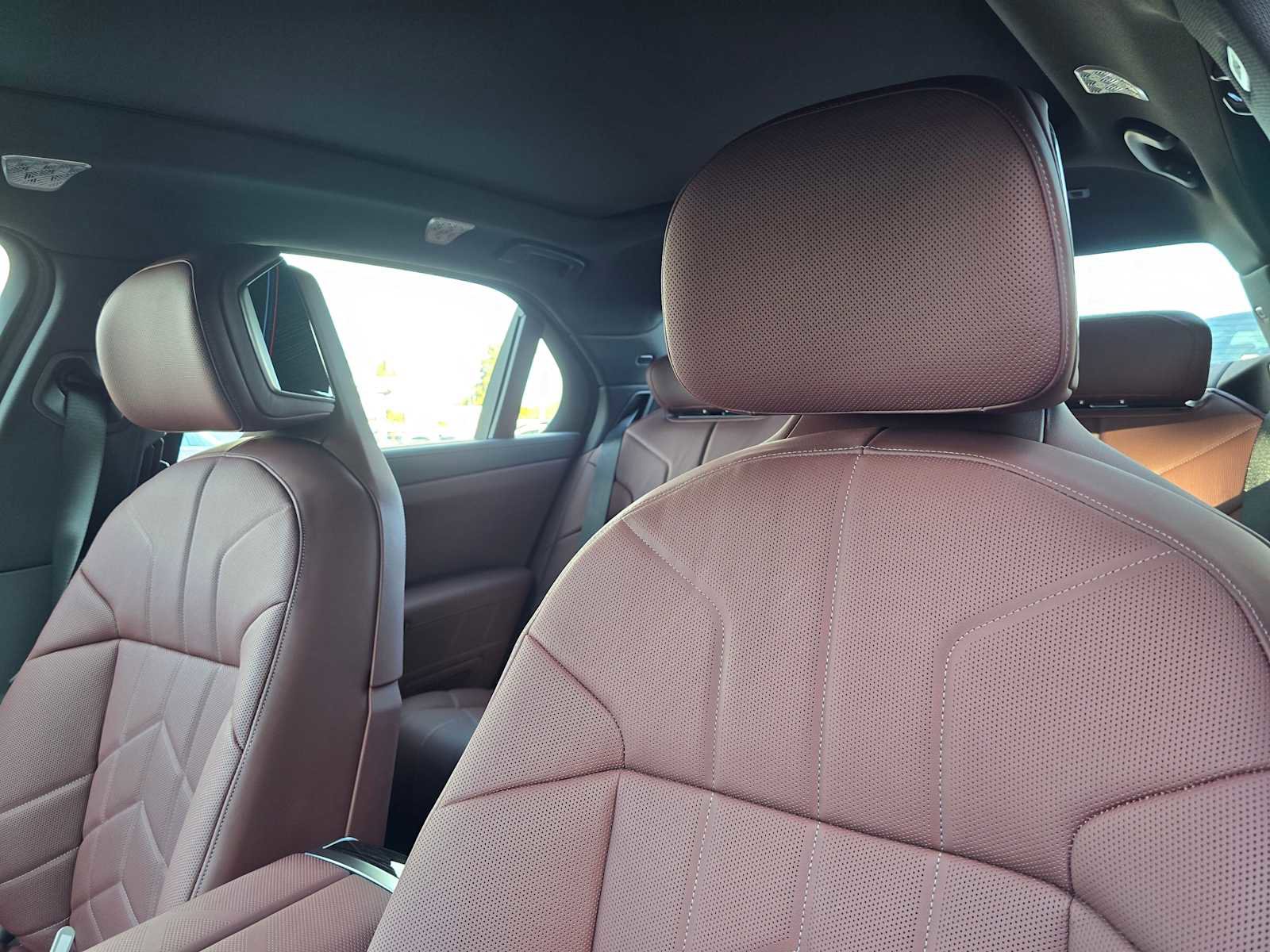 New 2025 BMW 750e xDrive 750e xDrive w/ Executive Package image 25