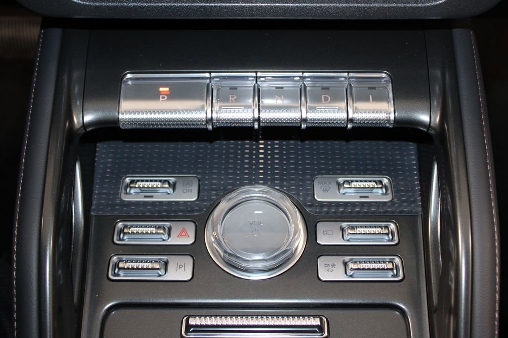 New 2025 Lincoln Nautilus Premier w/ Equipment Group 102A image 44