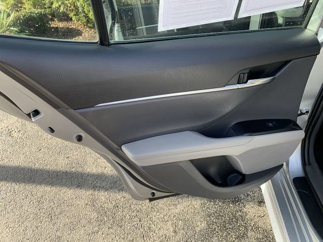 Certified 2020 Toyota Camry SE image 15