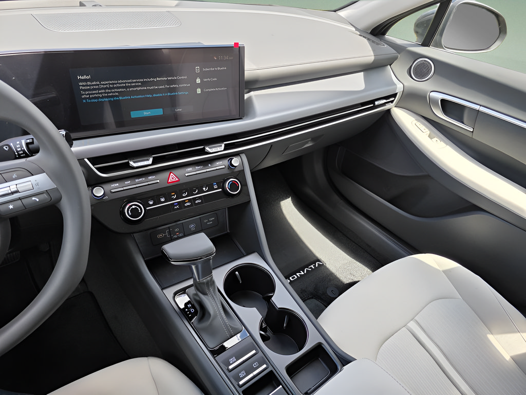 New 2026 Hyundai Sonata SE FWD image 17