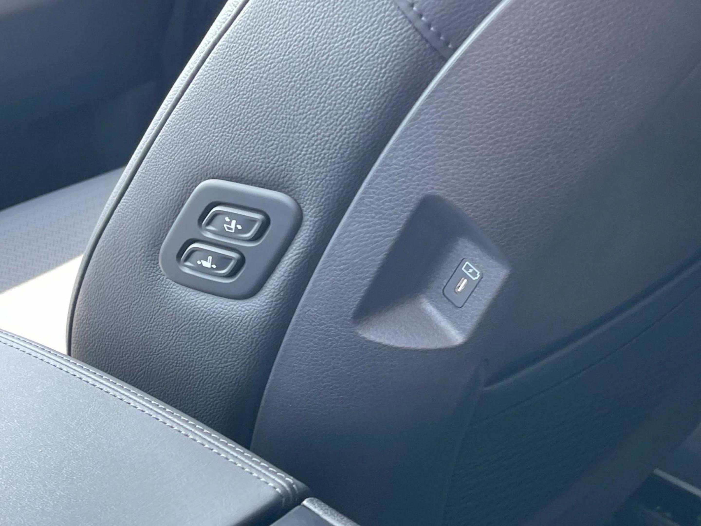 New 2026 Kia Carnival SX Prestige image 28