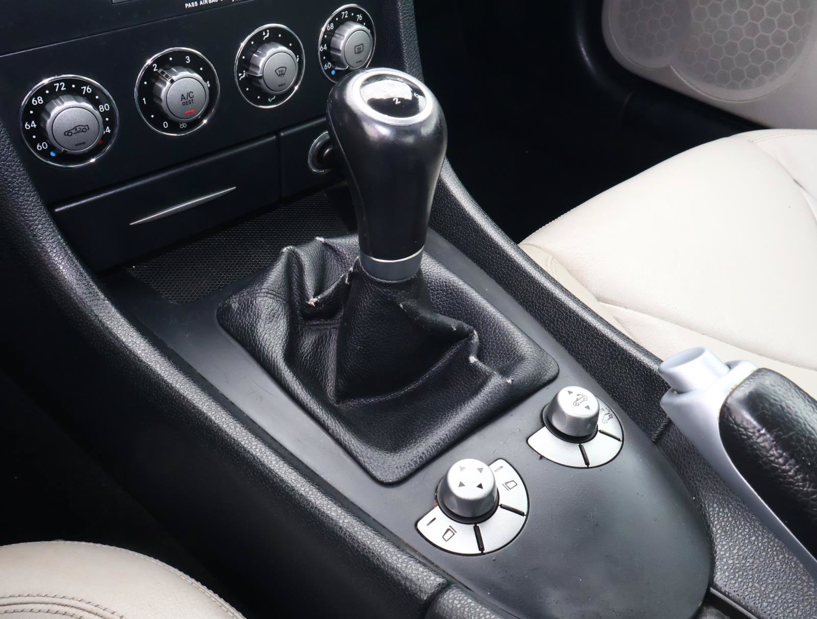 Used 2008 Mercedes-Benz SLK 280 image 17