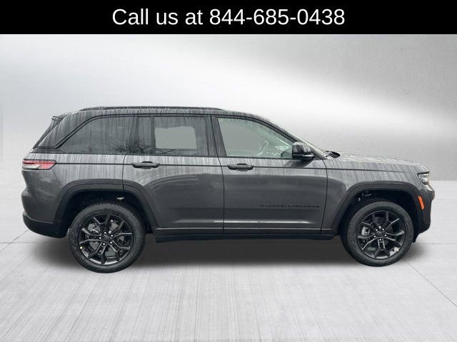 New 2025 Jeep Grand Cherokee Limited w/ Trailer Tow Package image 4