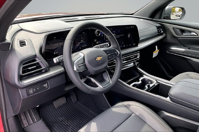 New 2027 Chevrolet Traverse LT w/ Driver Confidence Package FWD image 7