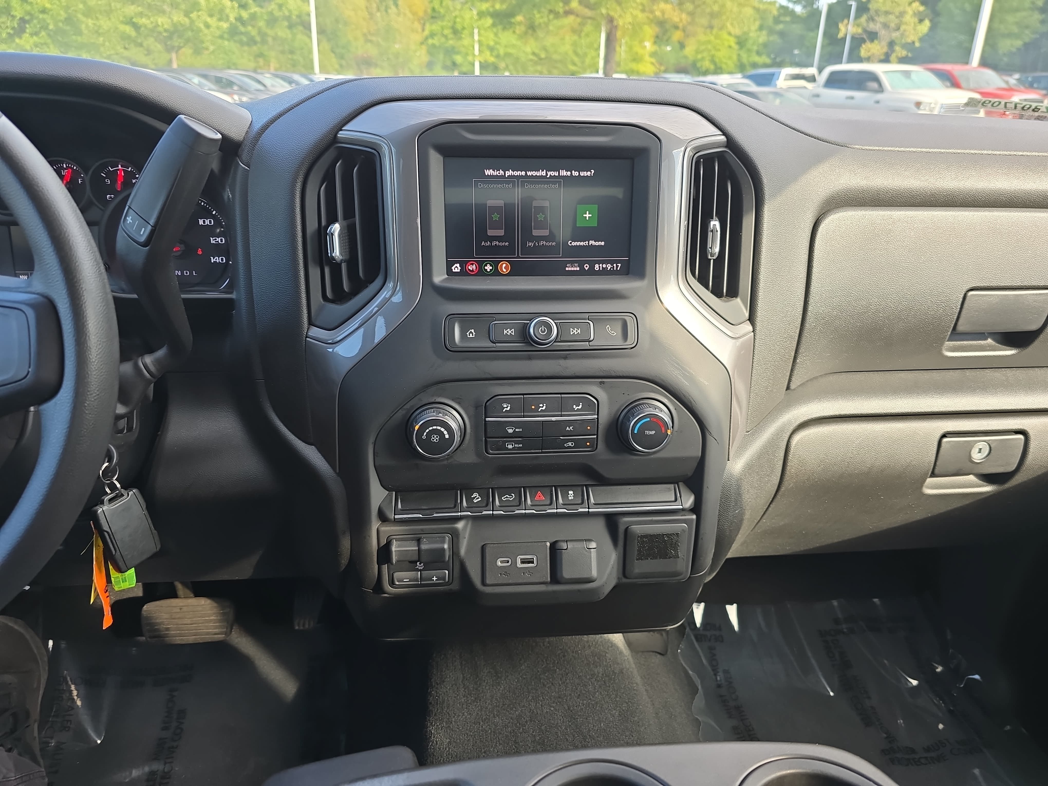 Used 2021 Chevrolet Silverado 1500 Custom Trail Boss AWD/4WD image 20