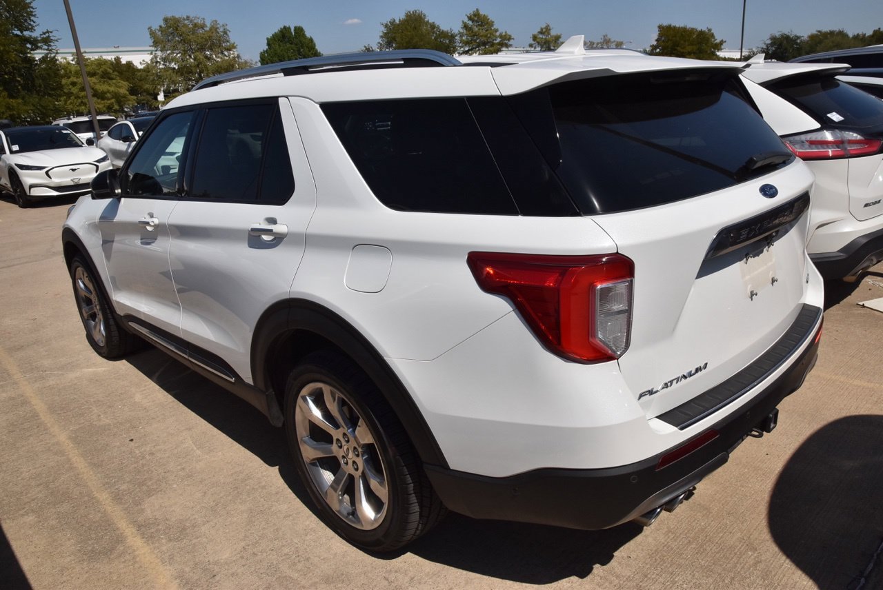 Used 2020 Ford Explorer Platinum w/ Premium Technology Package AWD/4WD image 6