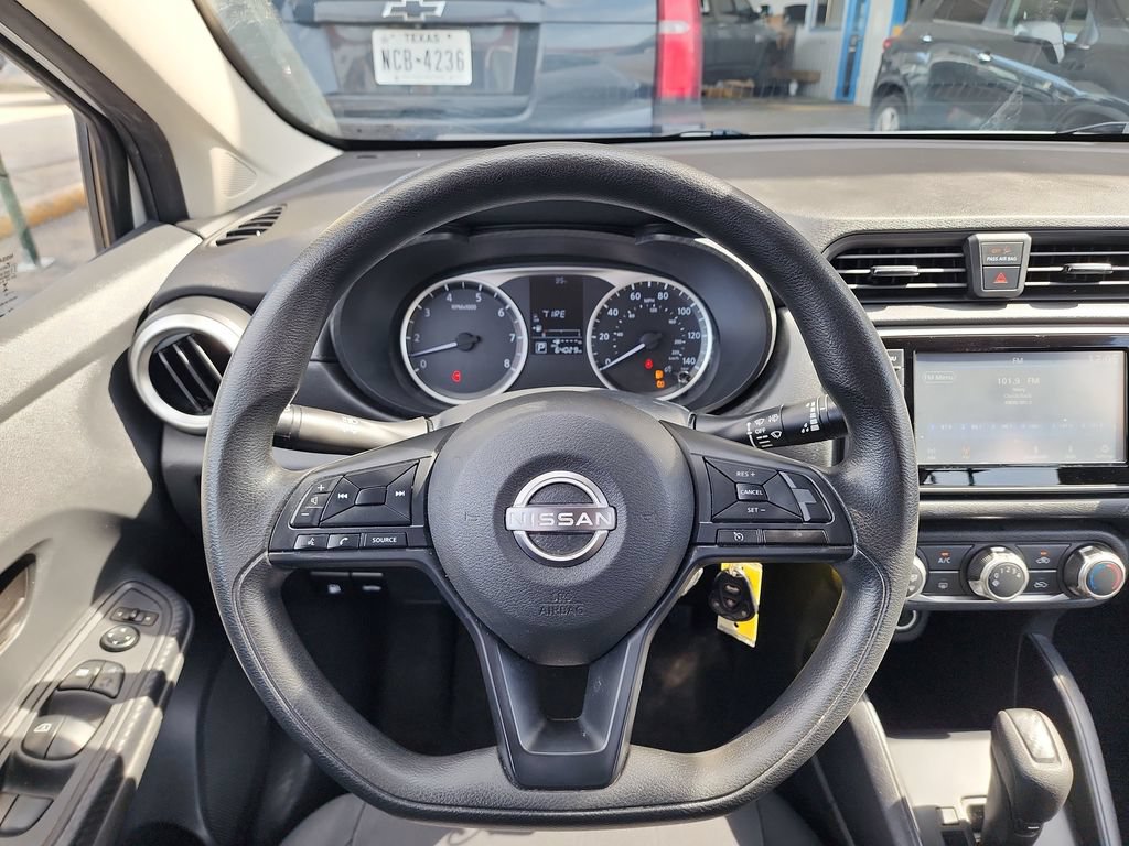 Used 2023 Nissan Versa S FWD image 17