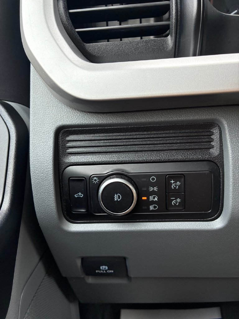 Used 2025 Ford F350 XL w/ 360-Degree Camera Package AWD/4WD image 19