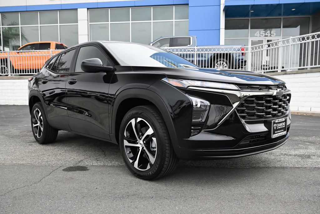 New 2026 Chevrolet Trax RS w/ Driver Confidence Package FWD image 1