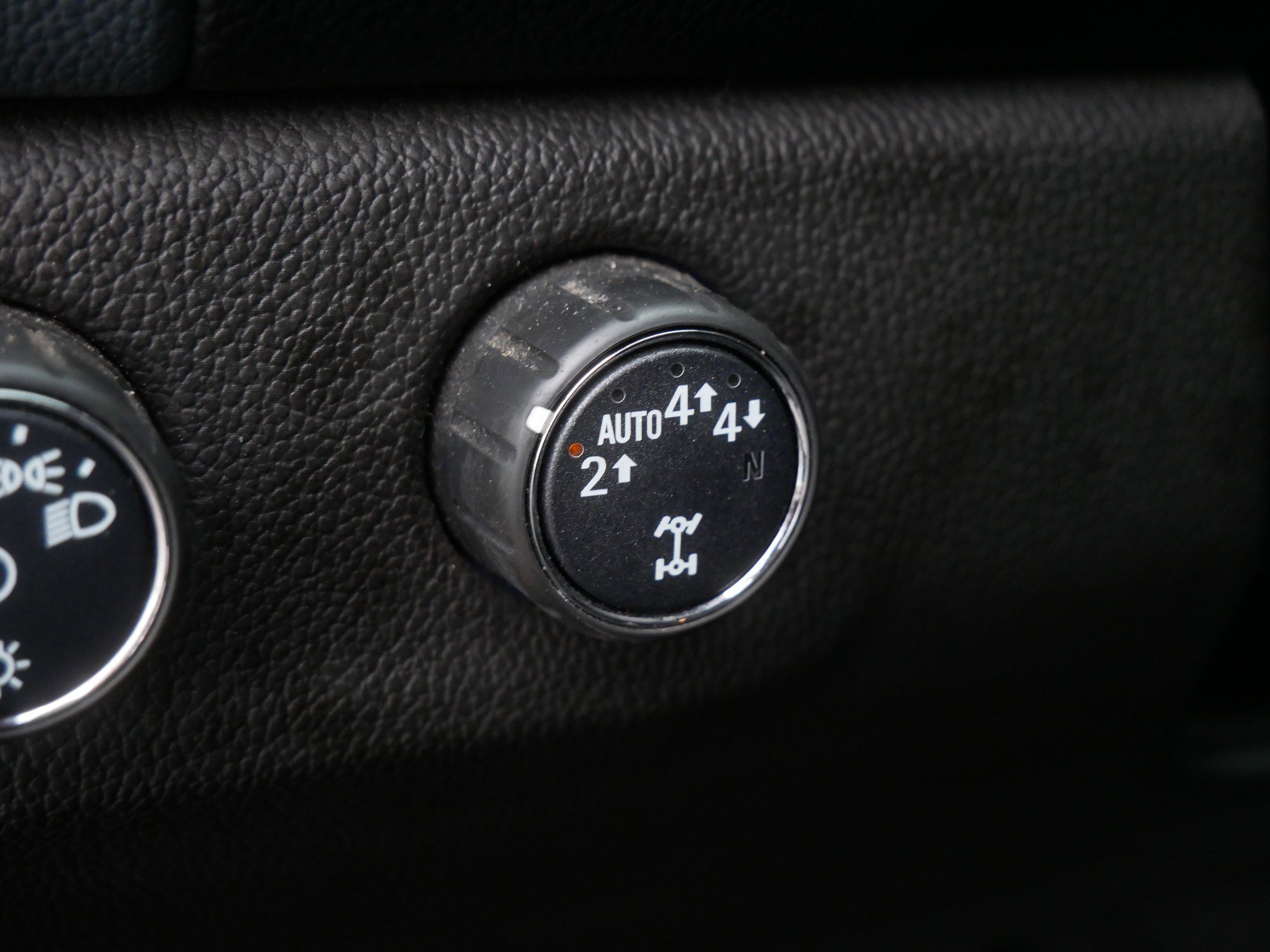 Used 2022 Chevrolet Colorado Z71 AWD/4WD image 24