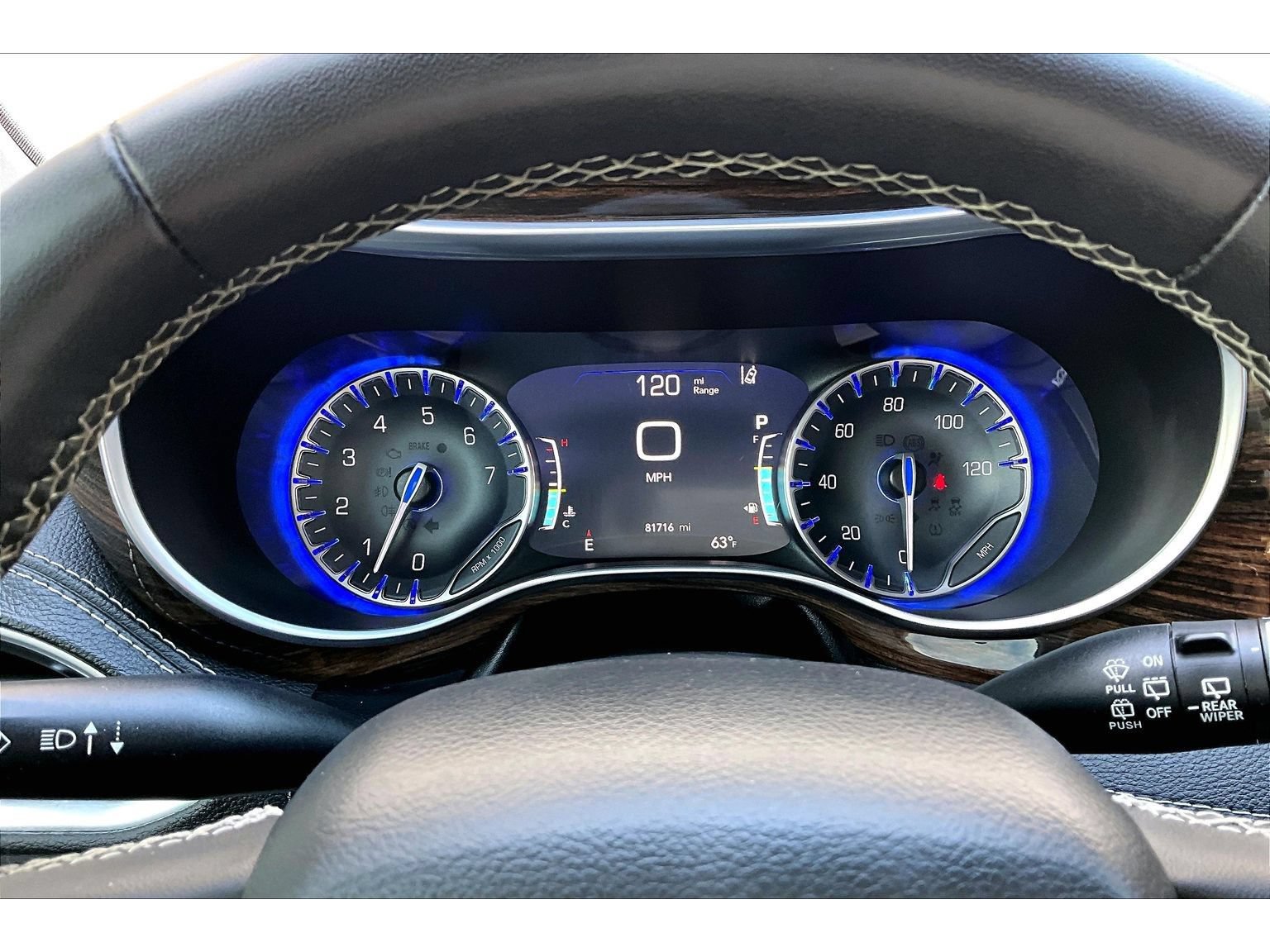 Used 2022 Chrysler Pacifica Limited FWD image 23