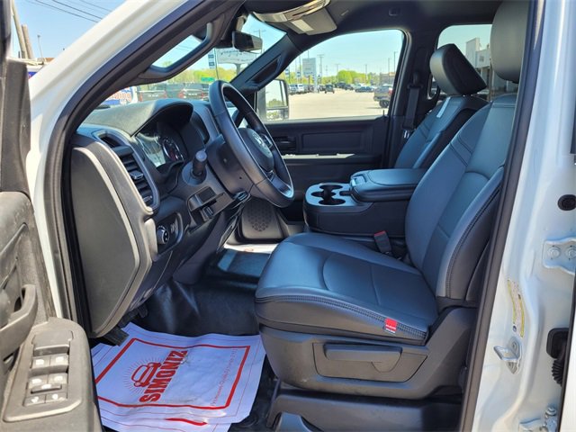 New 2025 RAM 2500 Tradesman w/ Chrome Appearance Group image 16