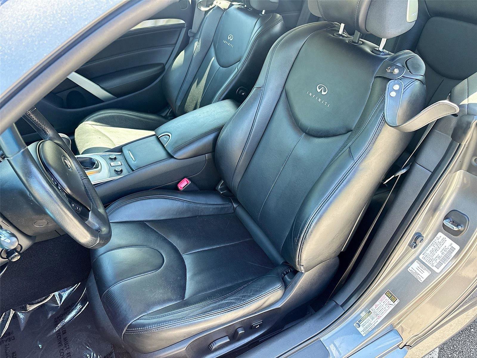 Used 2014 INFINITI Q60 Convertible w/ Premium Package RWD image 24