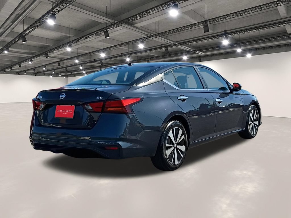 Used 2022 Nissan Altima 2.5 SV FWD image 16