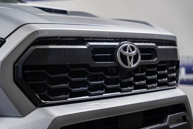 New 2025 Toyota Tacoma TRD Sport w/ TRD Sport Upgrade Package AWD/4WD image 14