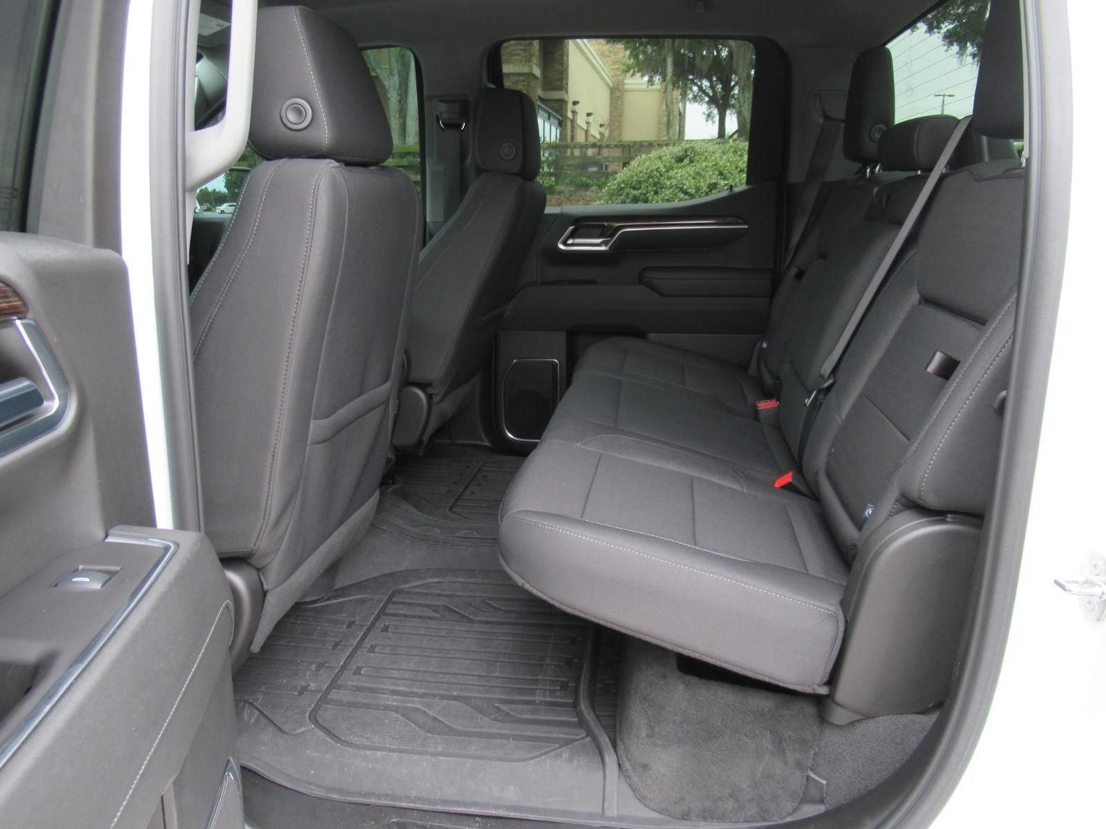 Used 2024 GMC Sierra 1500 Elevation w/ LPO, Elevation Black Package AWD/4WD image 33