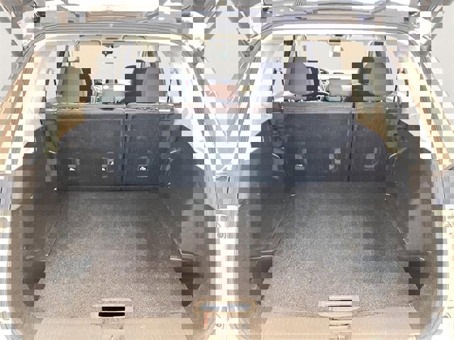 Used 2025 Nissan Rogue SV image 6