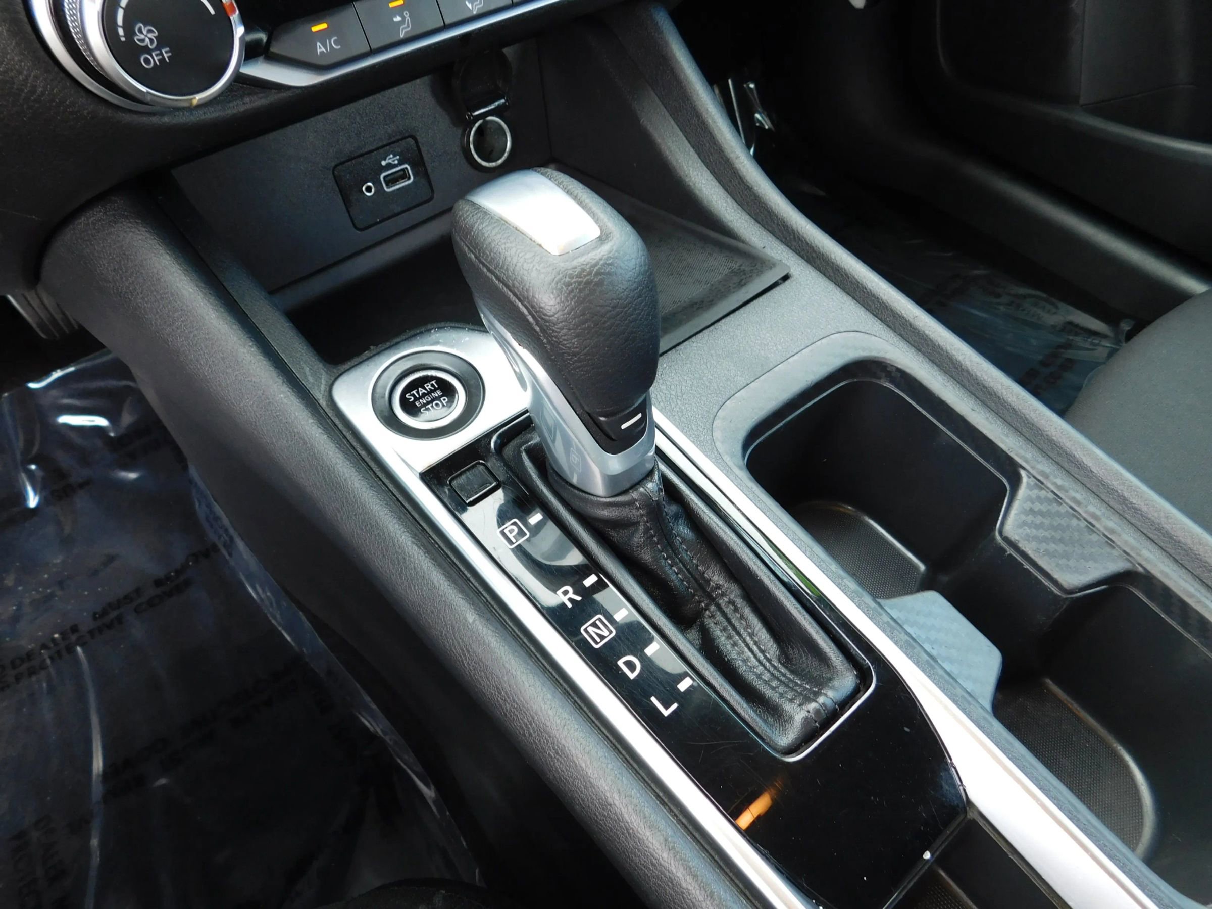 Used 2020 Nissan Sentra S FWD image 17