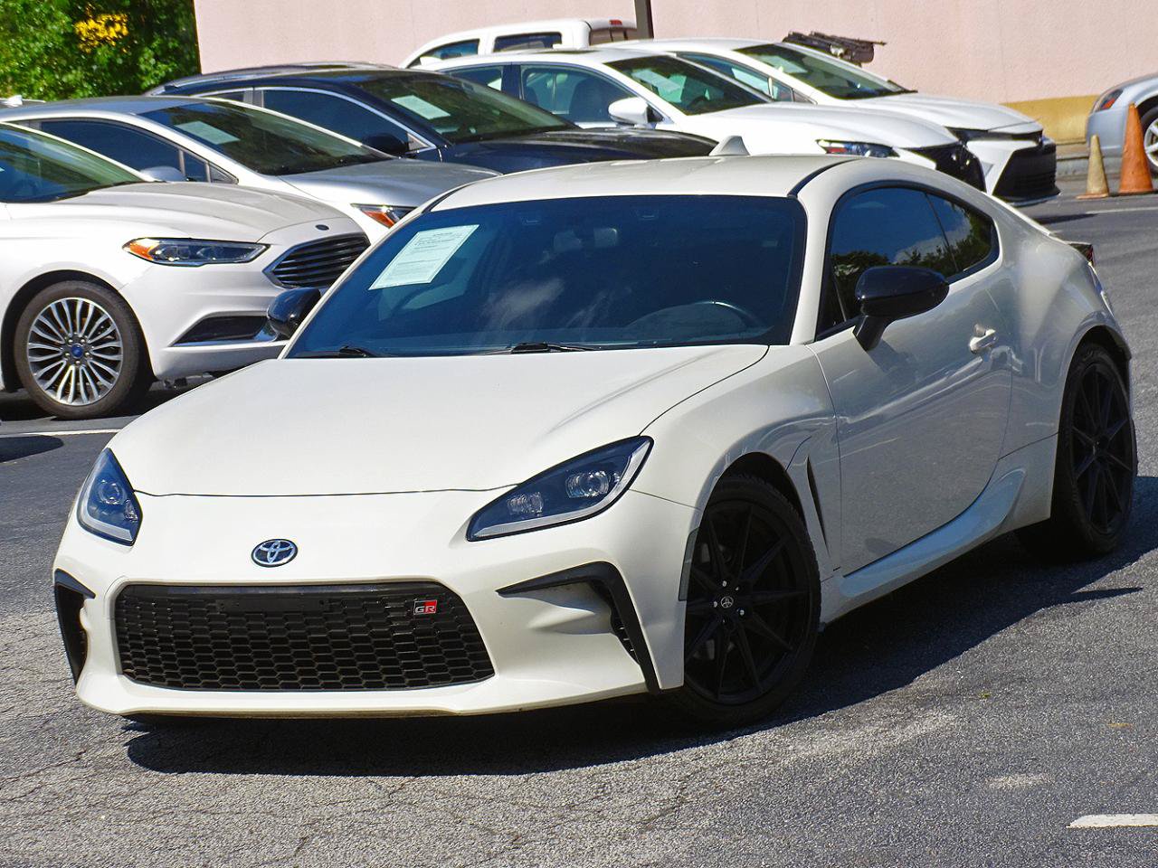 Used 2023 Toyota GR86 Premium RWD image 5